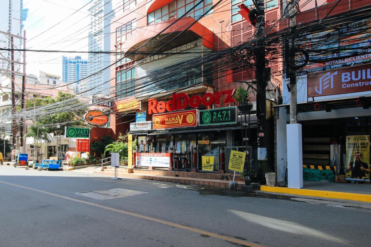 Reddoorz At The Providence Tower Hotel Manila Exterior photo