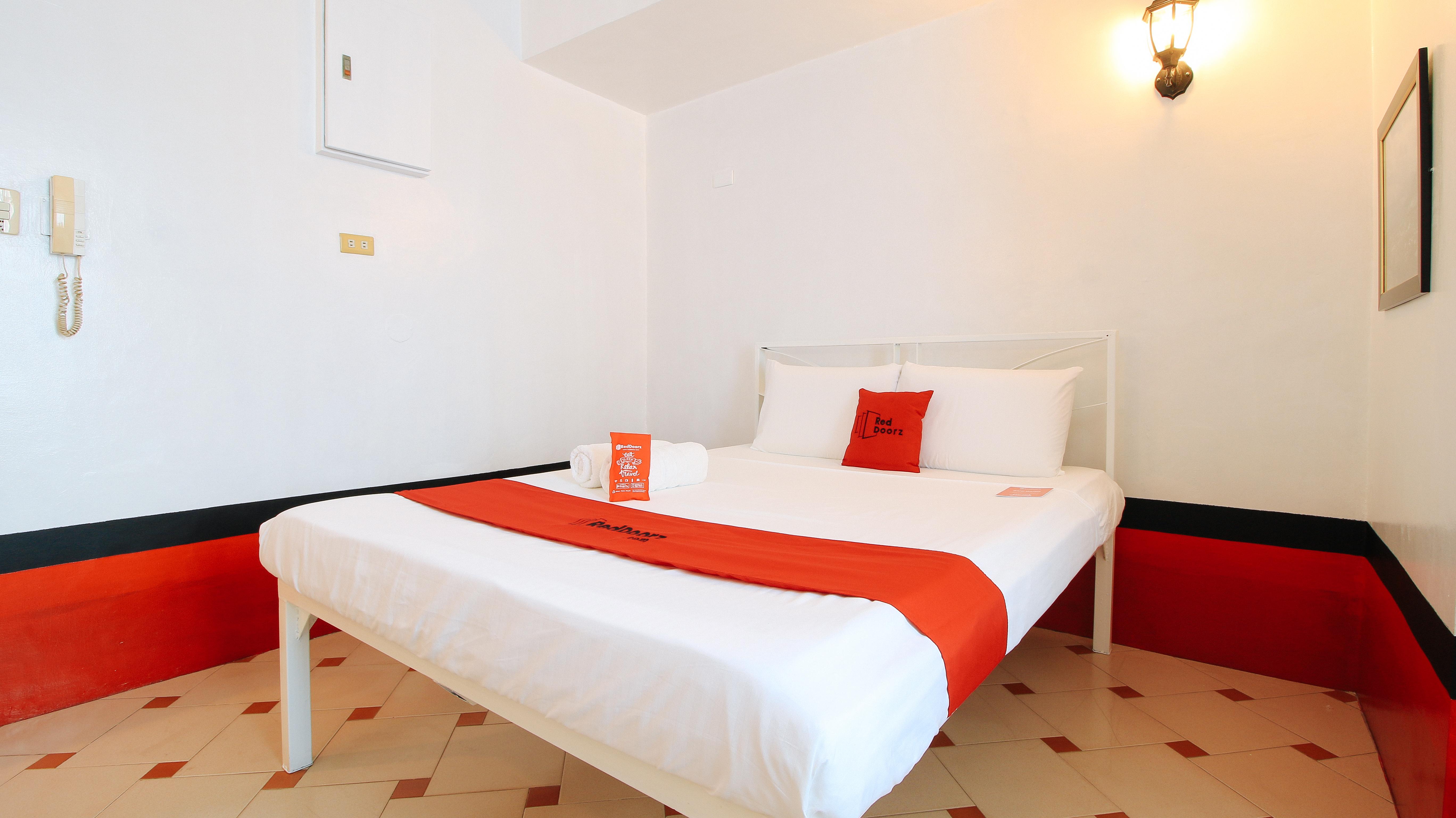 Reddoorz At The Providence Tower Hotel Manila Exterior photo