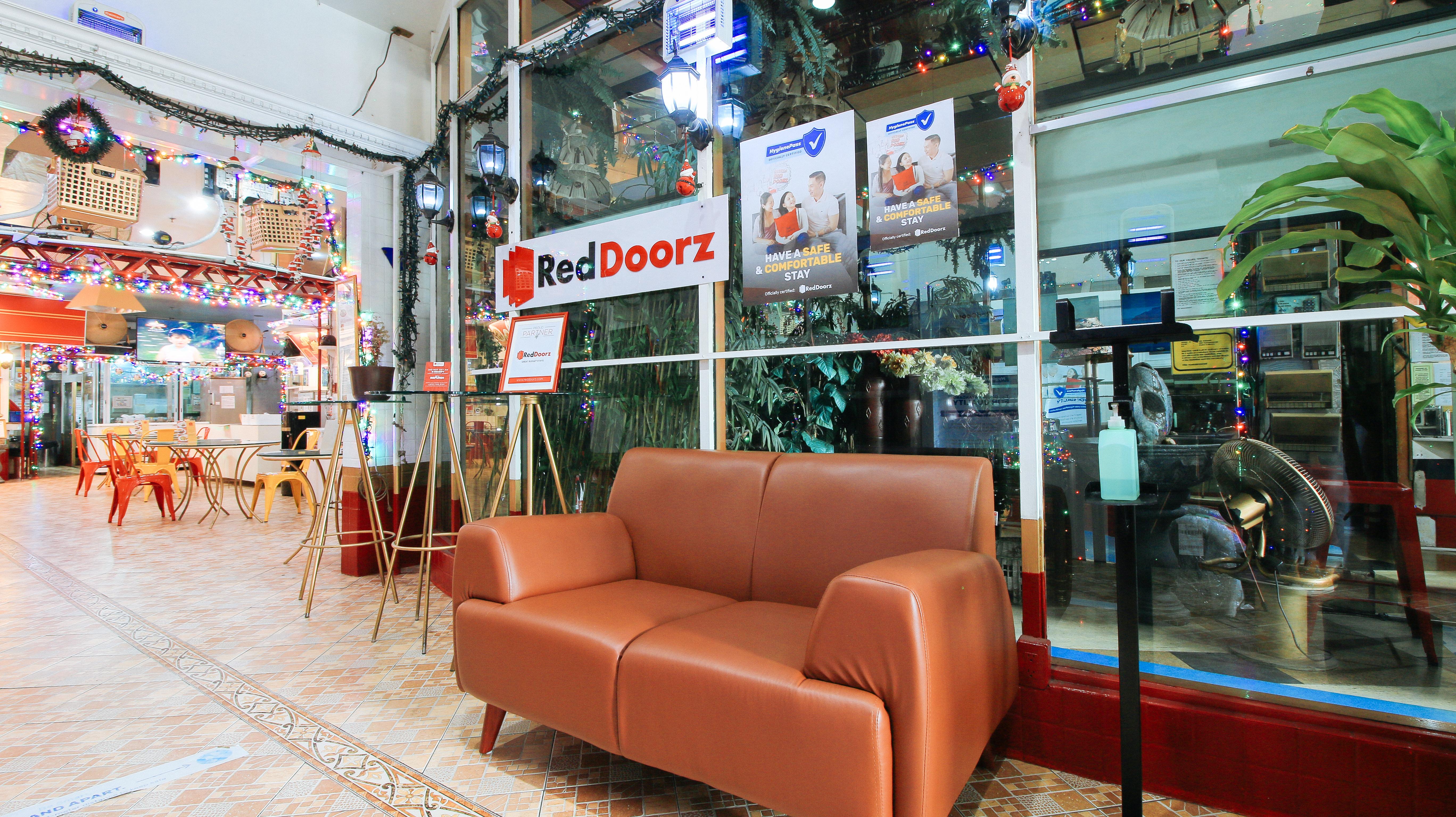 Reddoorz At The Providence Tower Hotel Manila Exterior photo